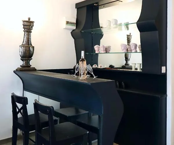 Ξενοδοχείο με διαμερίσματα La Bravade Luxe Et Serenite Au Coeur De Spacieuses Avec Jardin Enchanteur Σαιν-Τροπέ