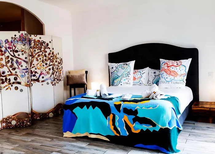 La Bravade Luxe Et Serenite Au Coeur De Spacieuses Avec Jardin Enchanteur